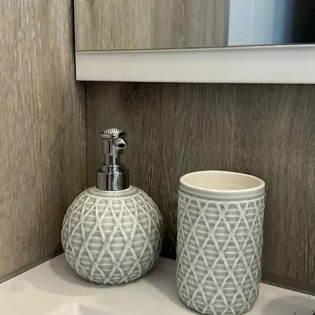 Beautiful One Bedroom In Lägenhet